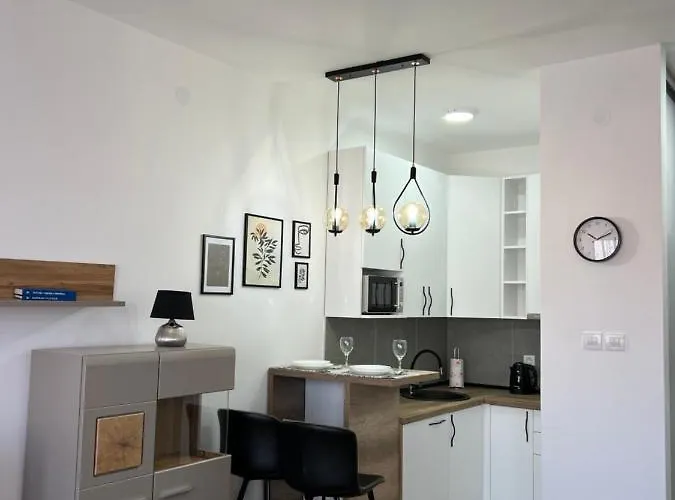 Charlie Private Parking *