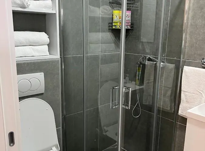 Lägenhet Charlie Private Parking *